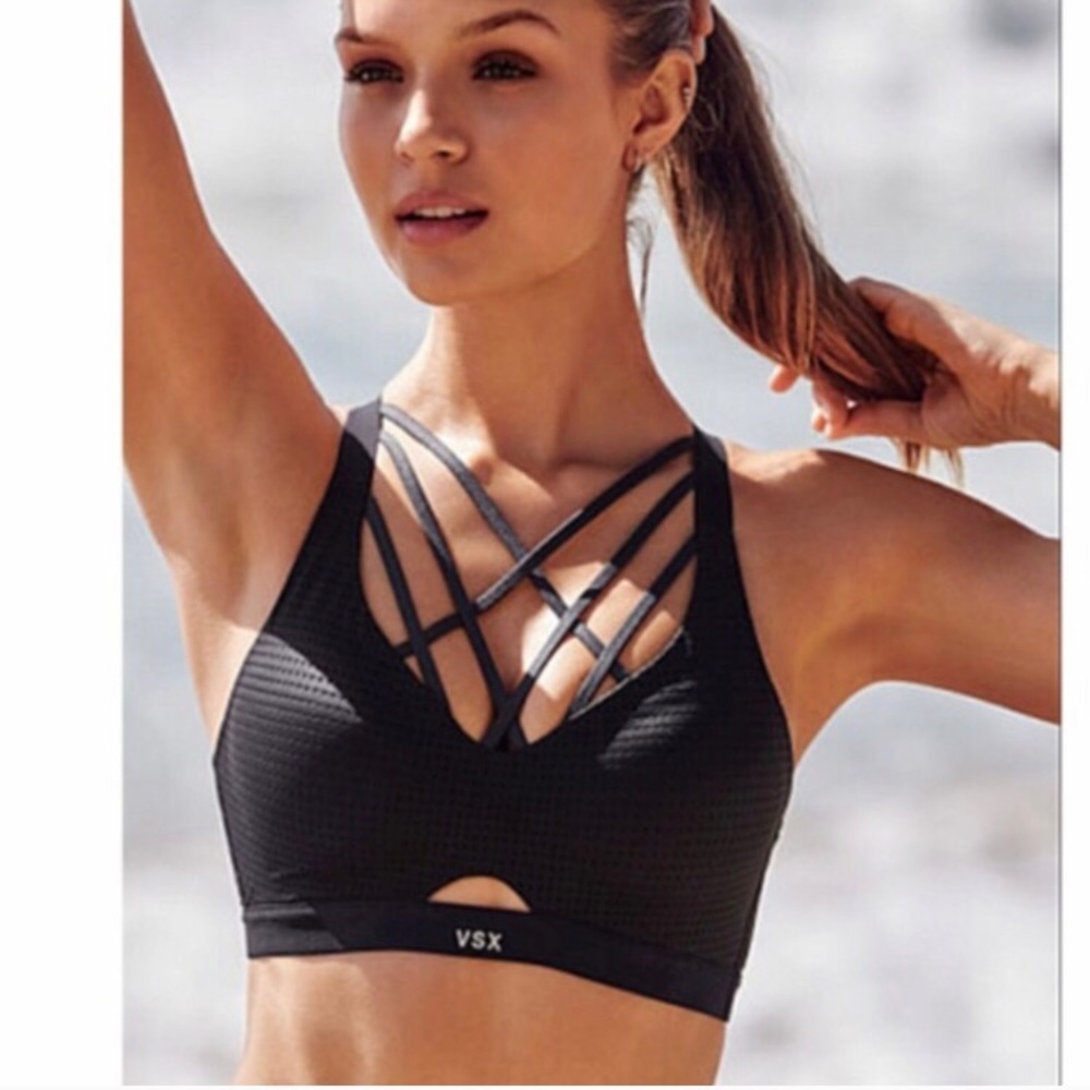 Victoria’s Secret sport strappy sports bra